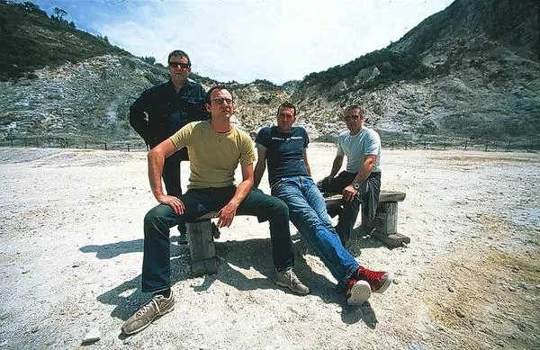 Planet Funk - planet funk lavicka.jpg
